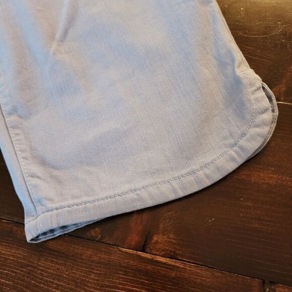 Gloria Vanderbilt All Around Slimming Effect Light Blue Capris Size 10 NWT - Picture 2 of 10